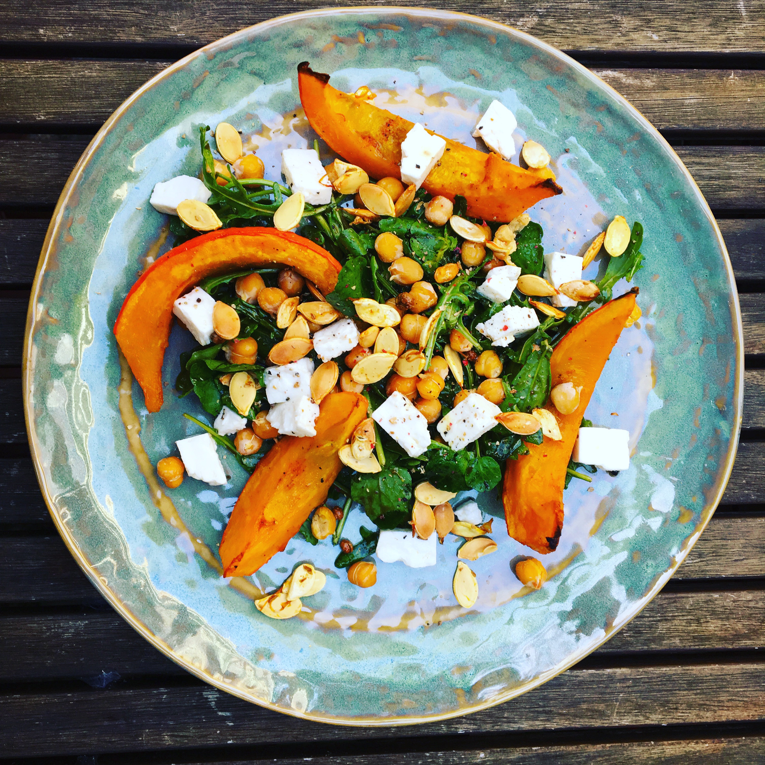 Blije Bietjes Pompoen Salade Met Geroosterde Kikkererwten En Feta Blije Bietjes