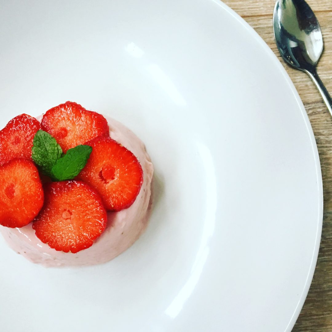 Aardbeienpannacotta
