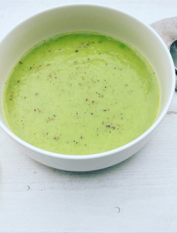 Groene soep met broccoli